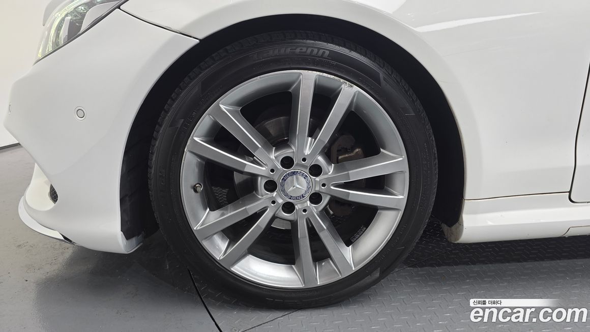 Mercedes-Benz E-Class 2015