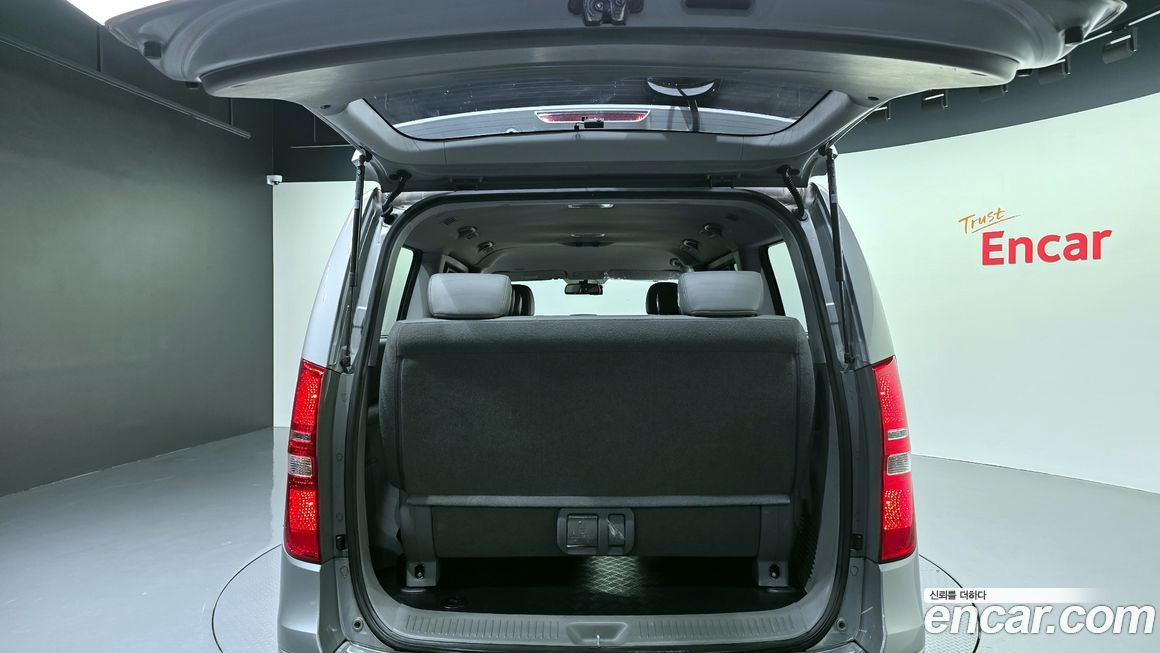 Hyundai Starex 2016