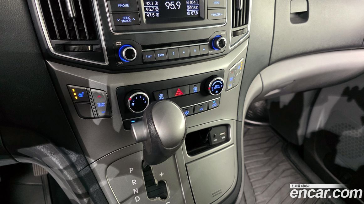 Hyundai Starex 2016