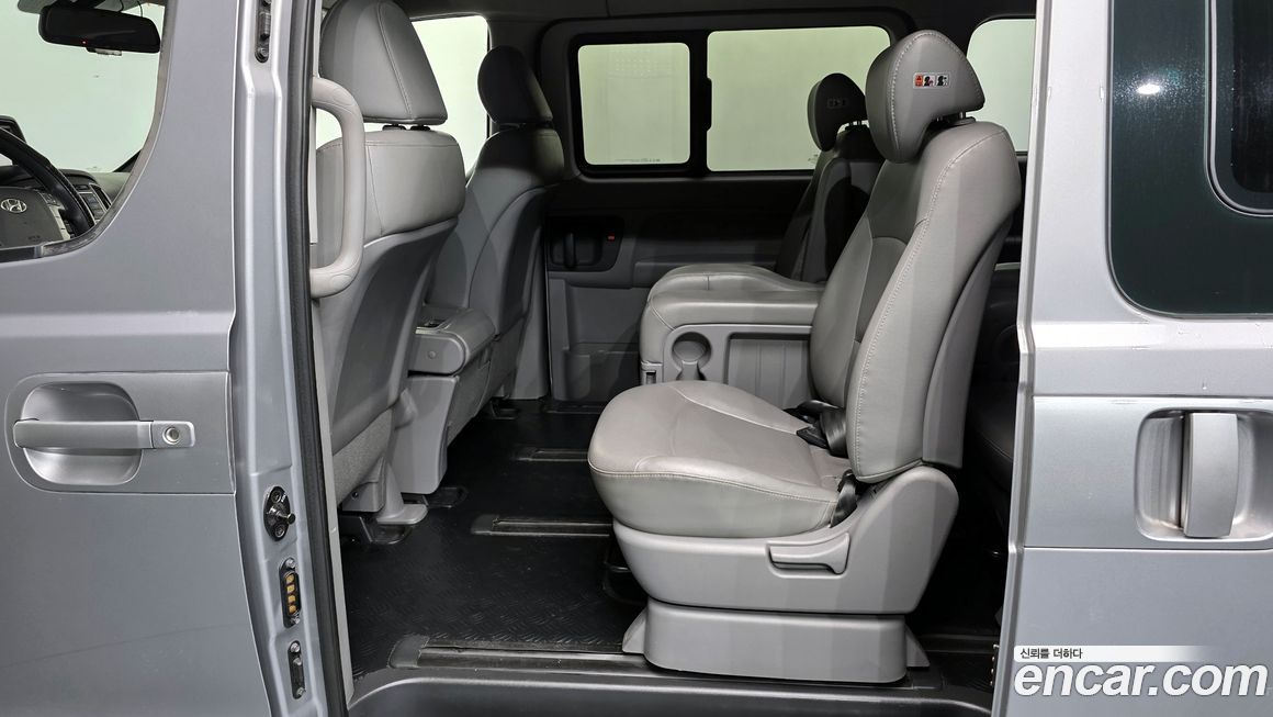 Hyundai Starex 2016