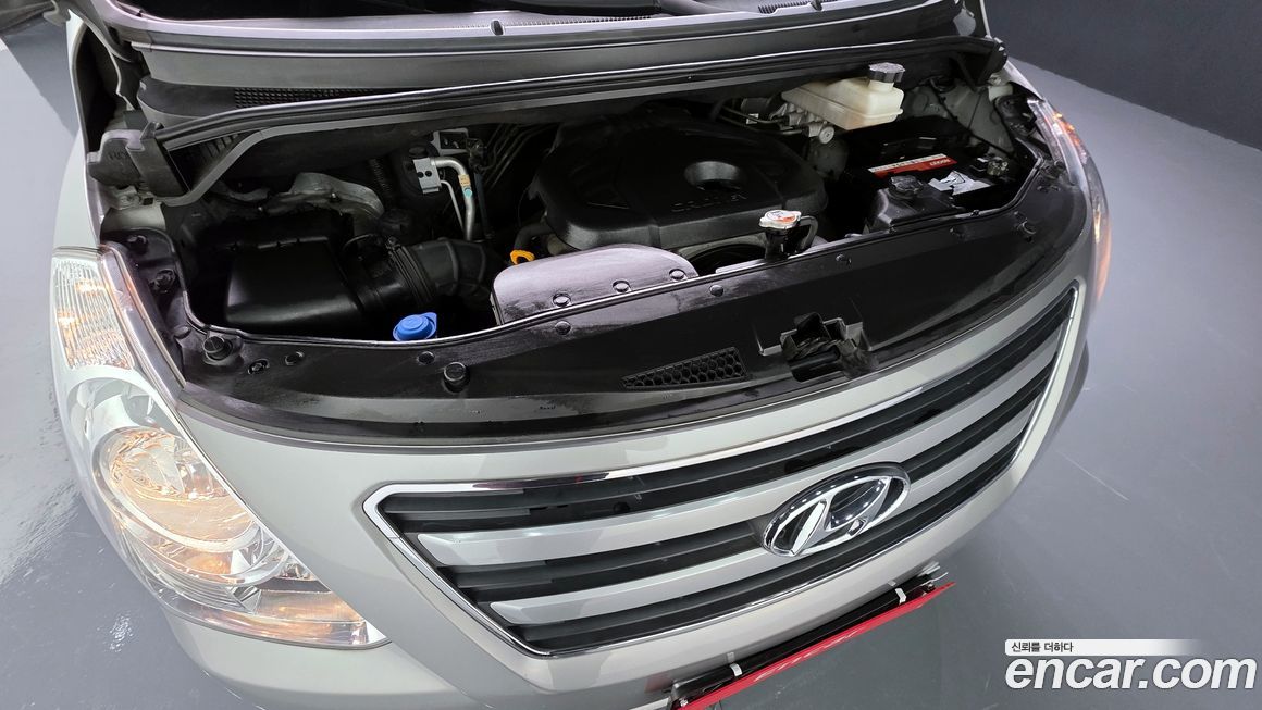 Hyundai Starex 2016