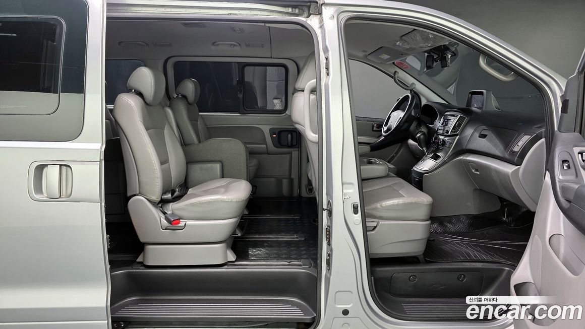 Hyundai Starex 2016