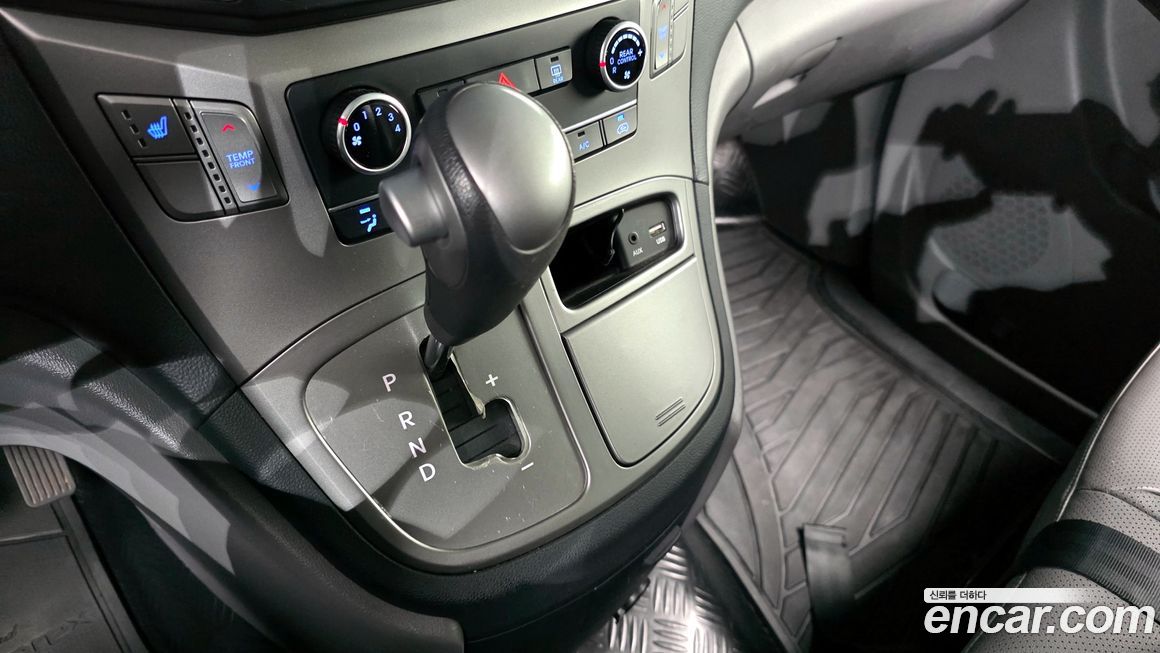 Hyundai Starex 2016