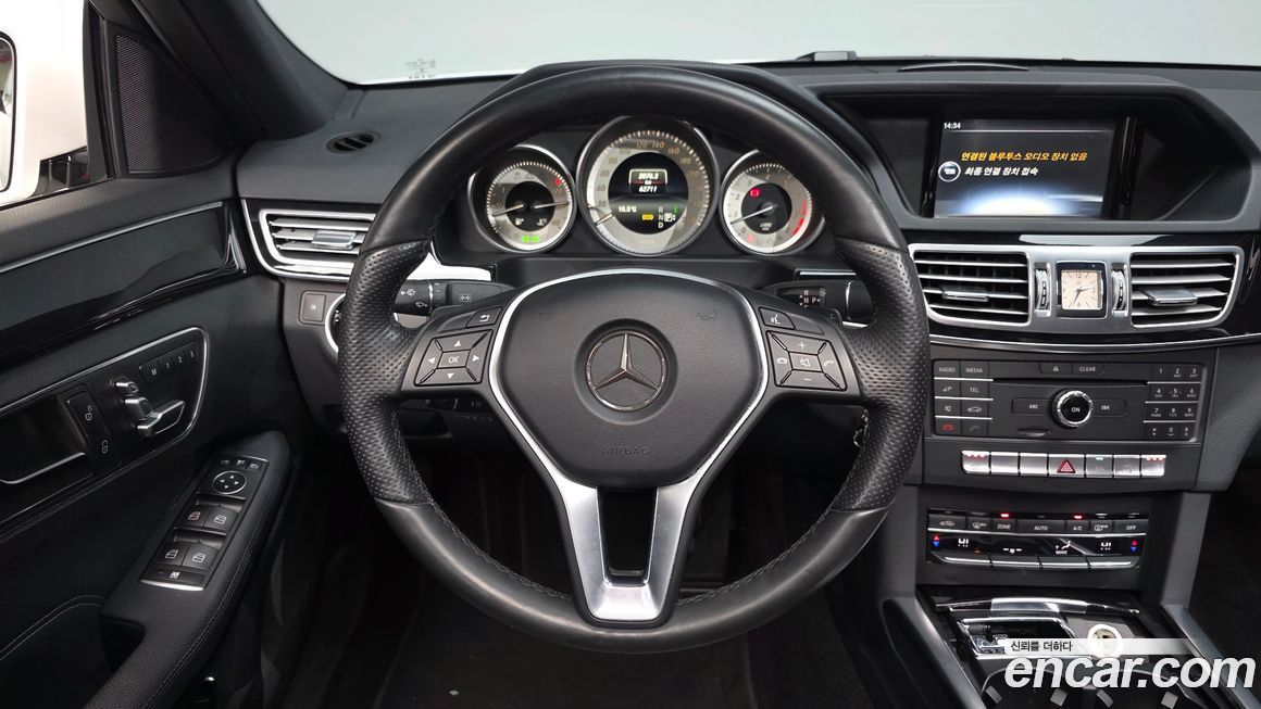 Mercedes-Benz E-Class 2016