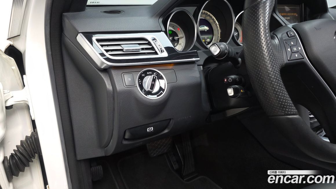 Mercedes-Benz E-Class 2016