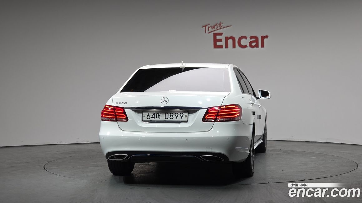 Mercedes-Benz E-Class 2016