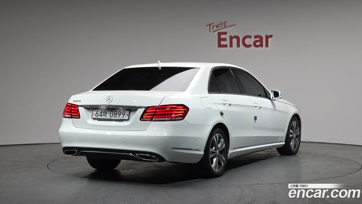 Mercedes-Benz E-Class 2016