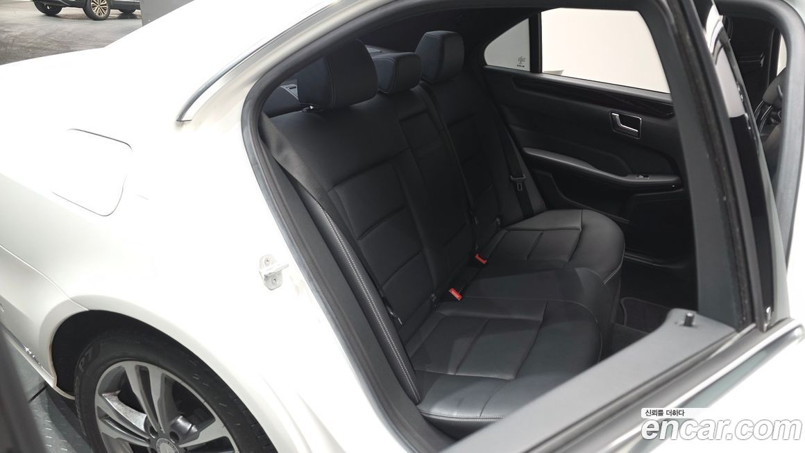 Mercedes-Benz E-Class 2016