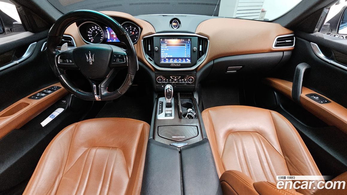 Maserati Ghibli 2015