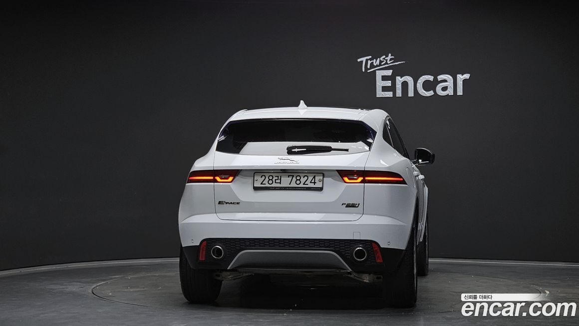 Jaguar E-PACE 2018