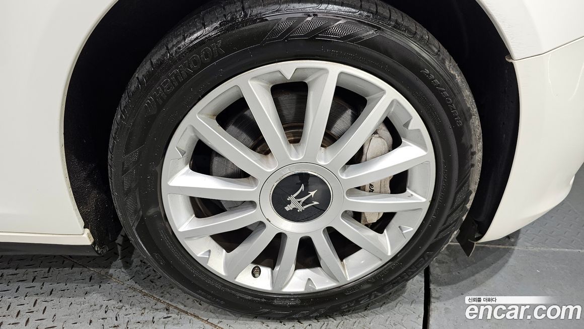 Maserati Ghibli 2015