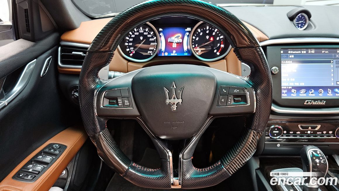 Maserati Ghibli 2015