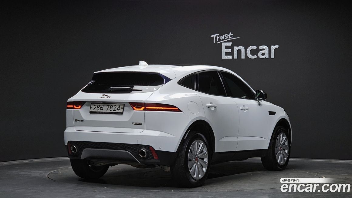 Jaguar E-PACE 2018