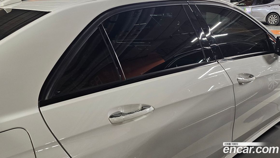 Mercedes-Benz E-Class 2015