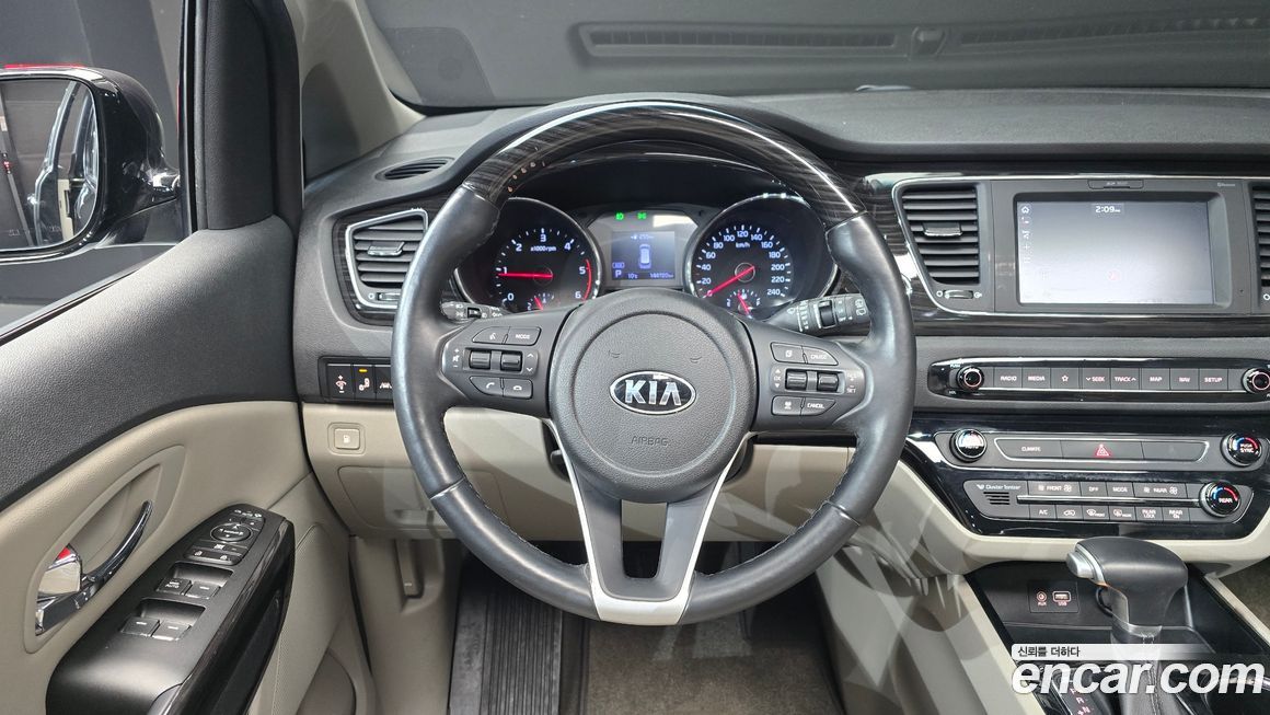 Kia Canival 2019