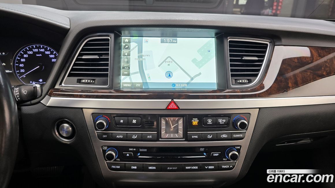 Hyundai Genesis 2016