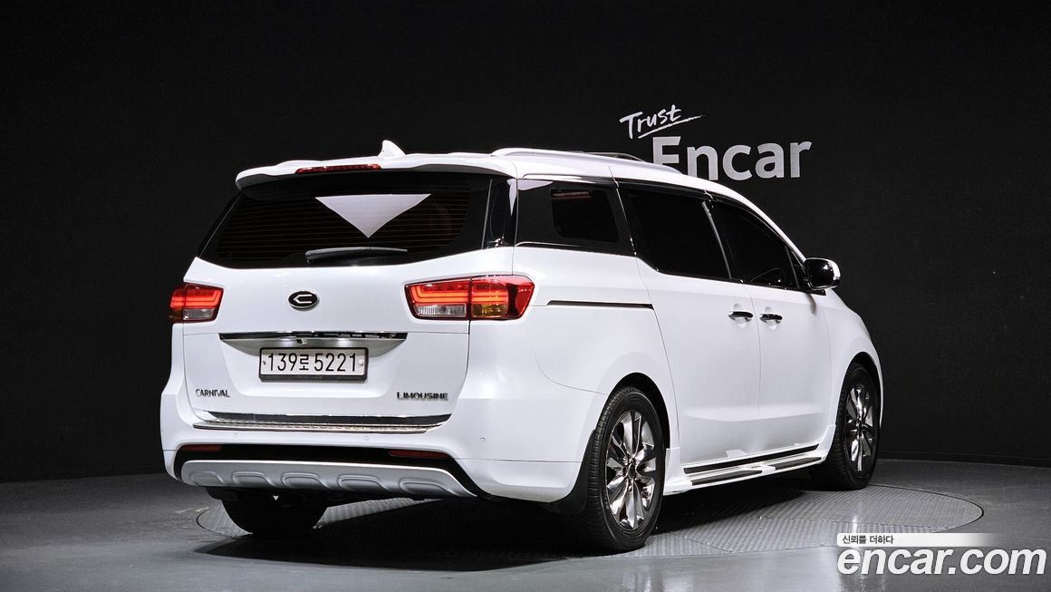 Kia Canival 2017