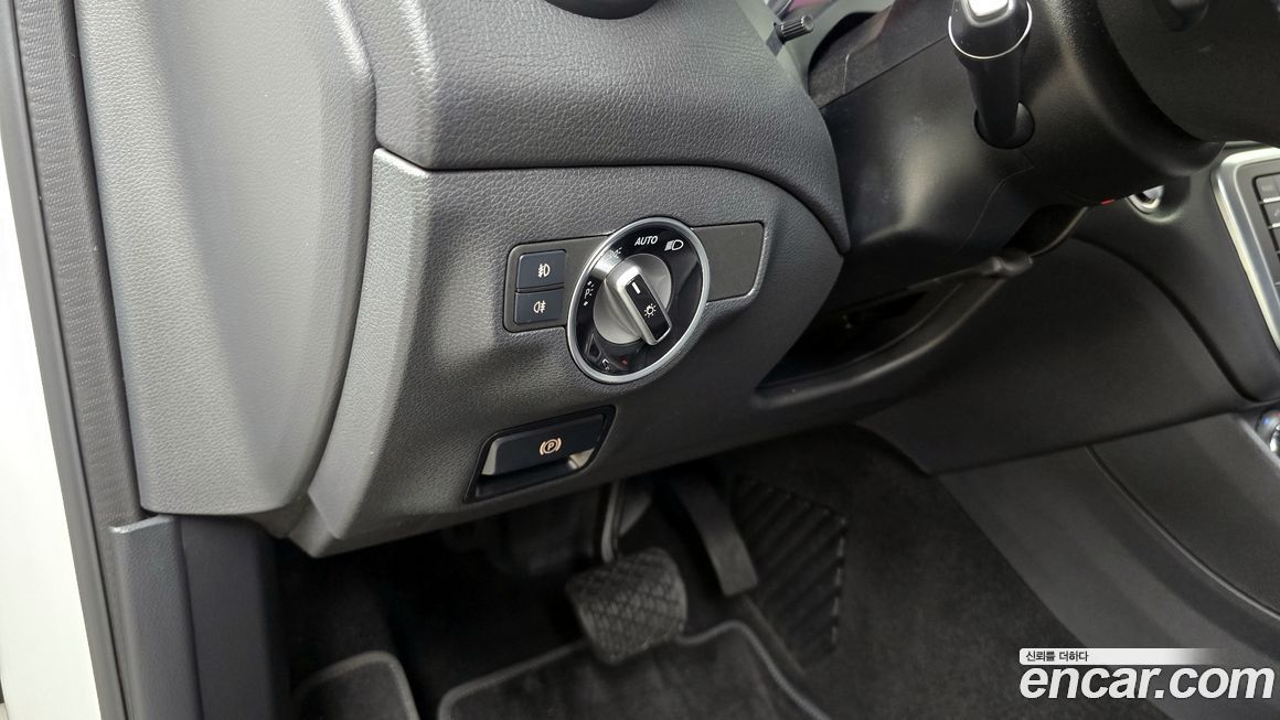 Mercedes-Benz GLA-Class 2019