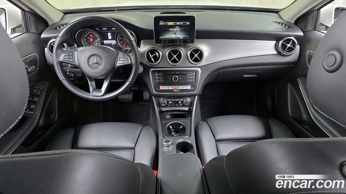 Mercedes-Benz GLA-Class 2019