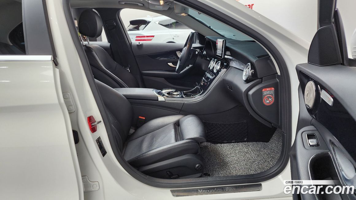 Mercedes-Benz C-Class 2018