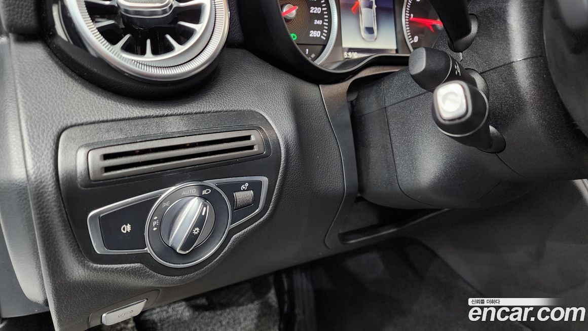 Mercedes-Benz C-Class 2018