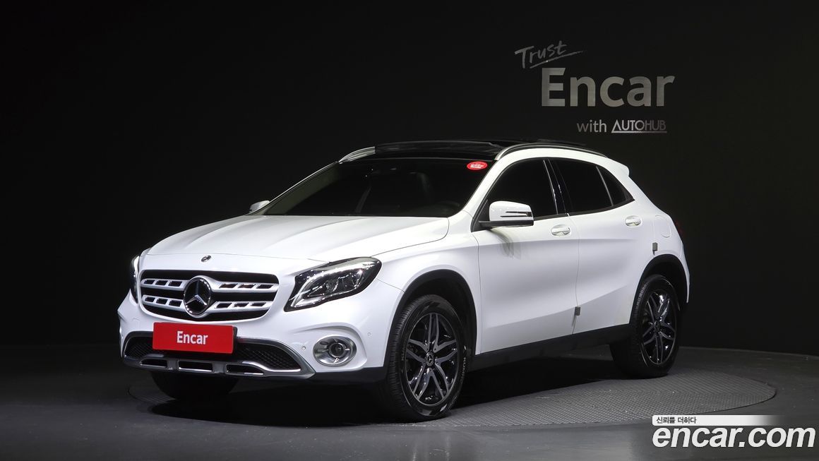 Mercedes-Benz GLA-Class 2019