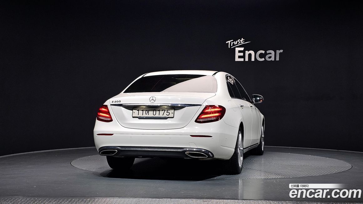 Mercedes-Benz E-Class 2017