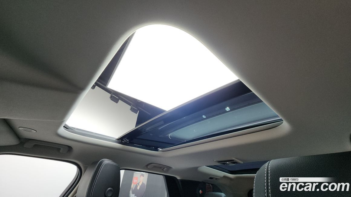 Land Rover Discovery 2023