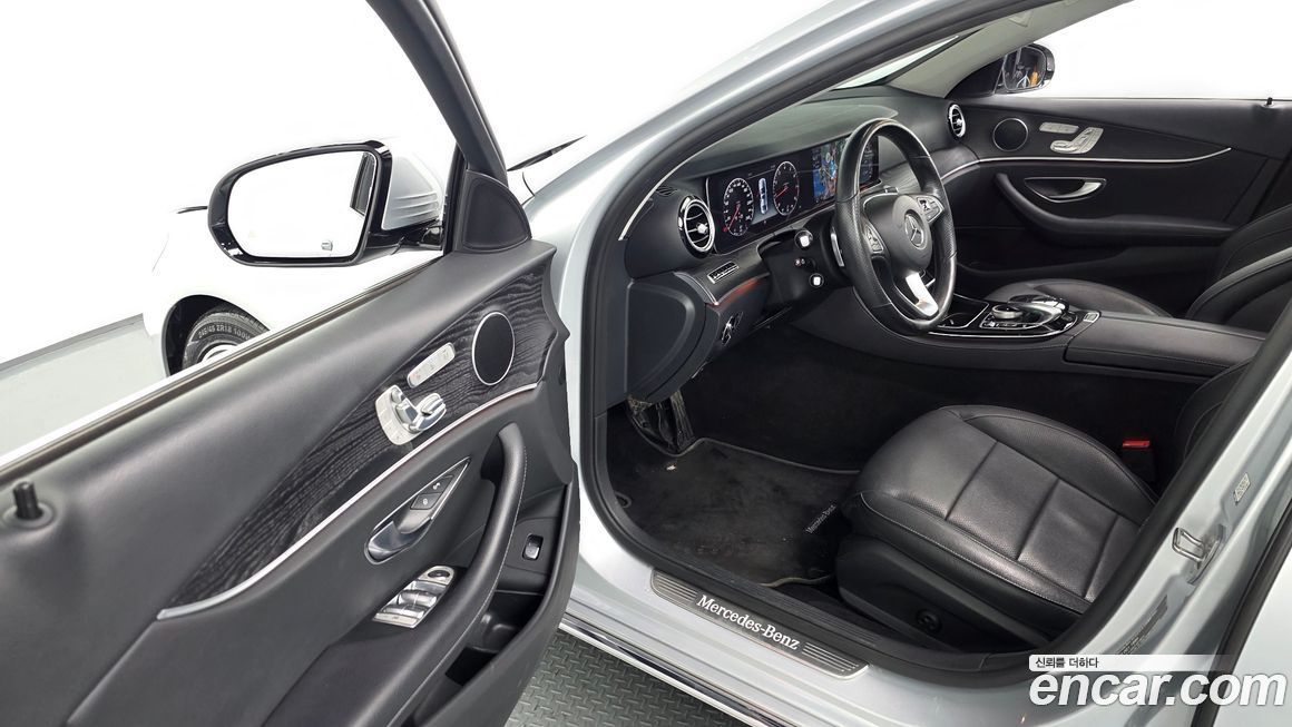 Mercedes-Benz E-Class 2017