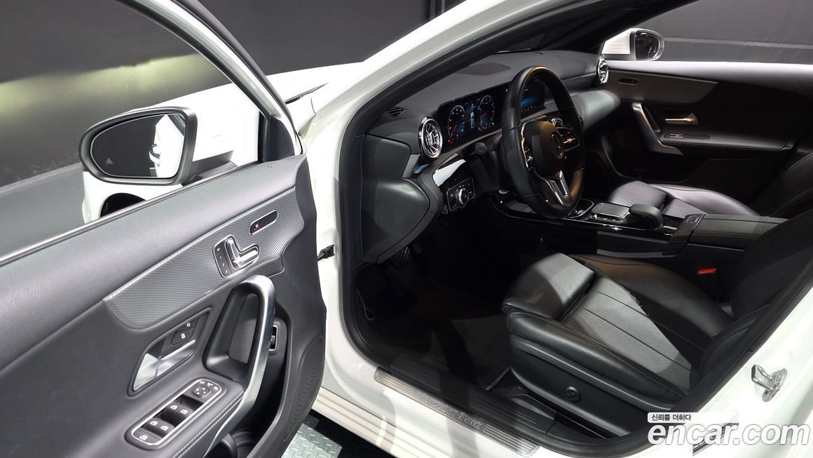 Mercedes-Benz A-Class 2021
