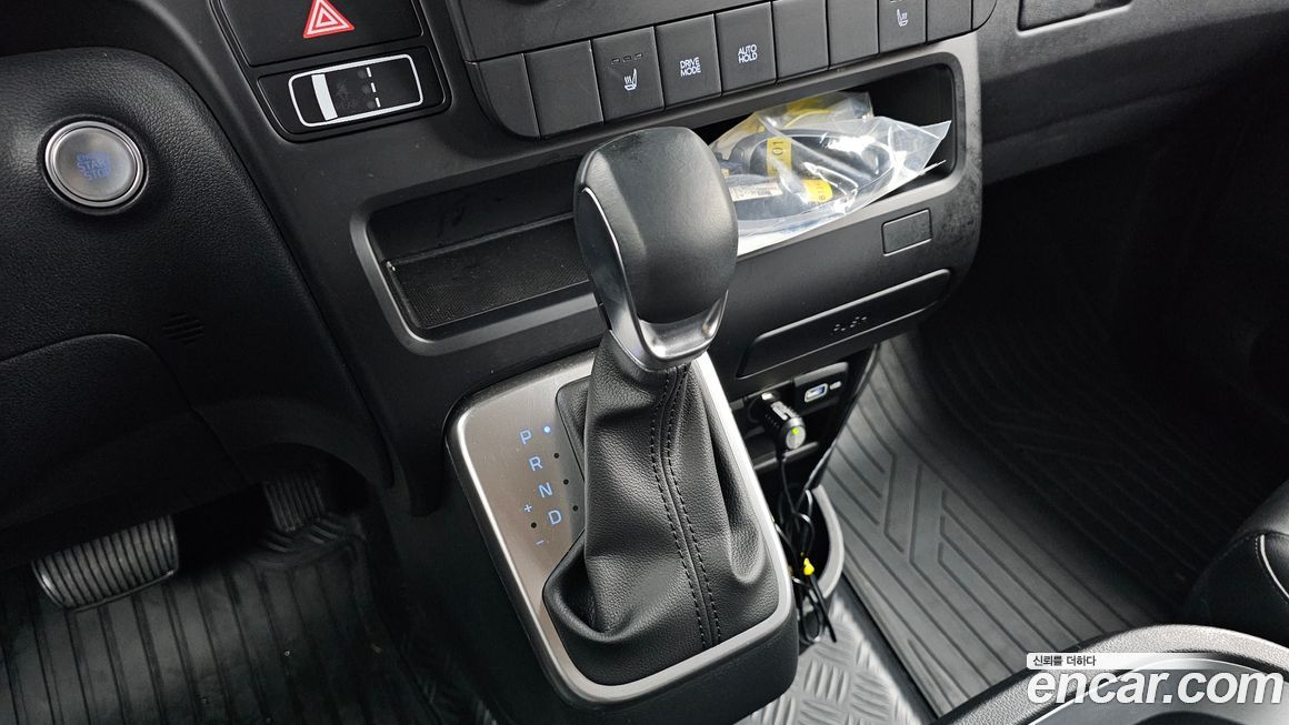 Hyundai Staria 2022