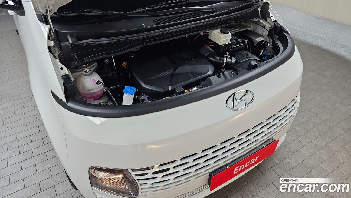 Hyundai Staria 2022