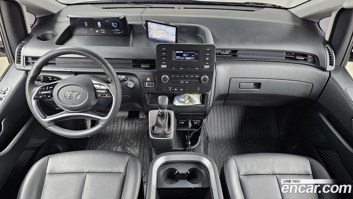 Hyundai Staria 2022
