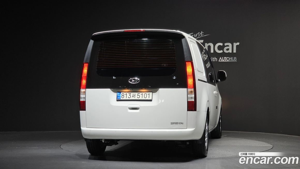 Hyundai Staria 2022