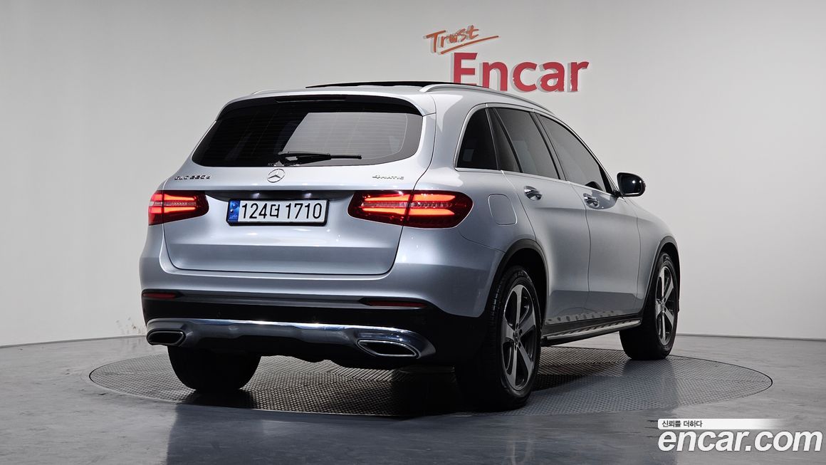 Mercedes-Benz GLC-Class 2018