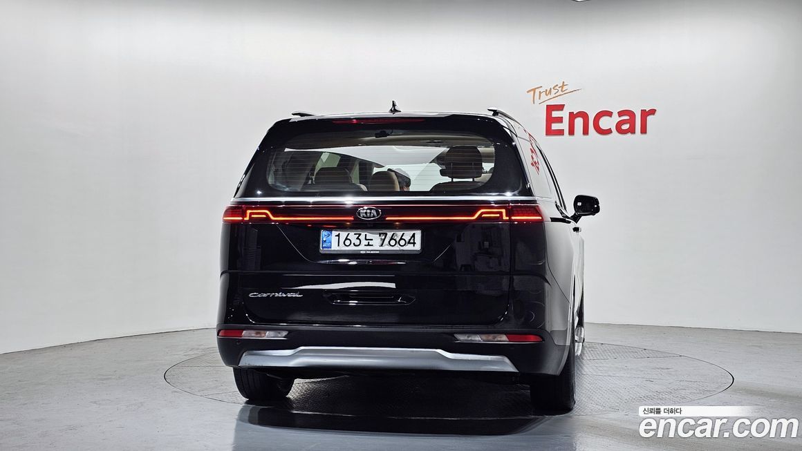 Kia Canival 2021