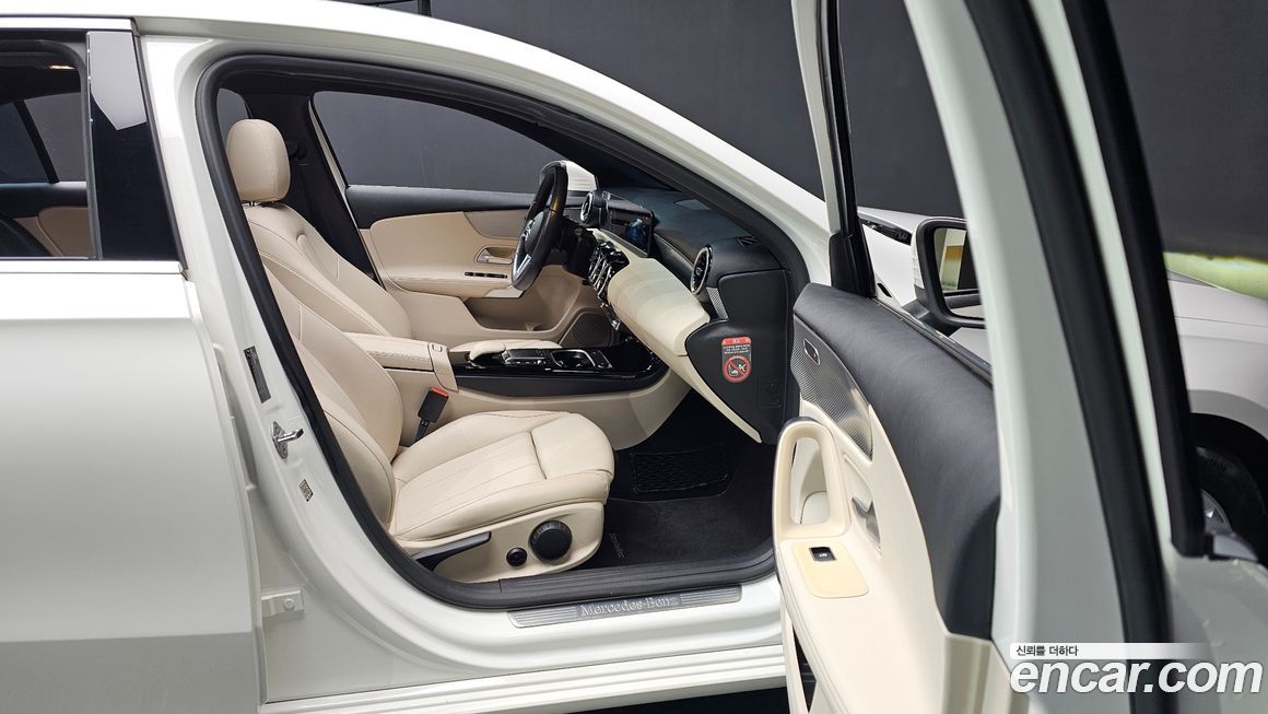 Mercedes-Benz A-Class 2021