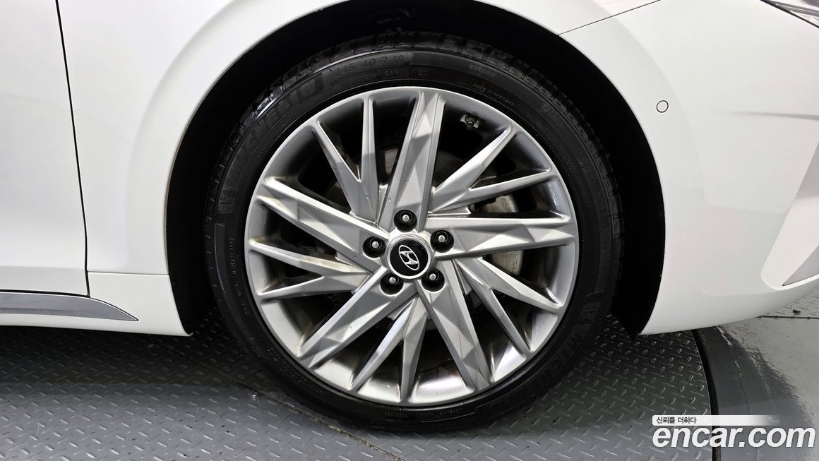 Hyundai Grandeur 2020