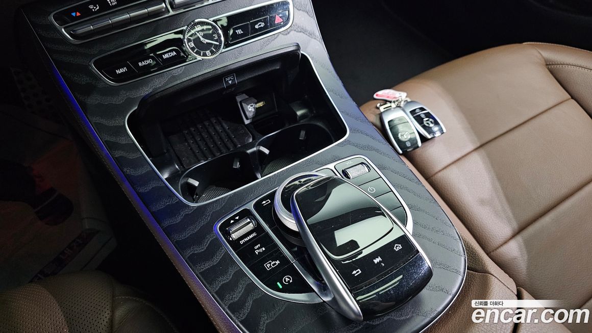 Mercedes-Benz E-Class 2020