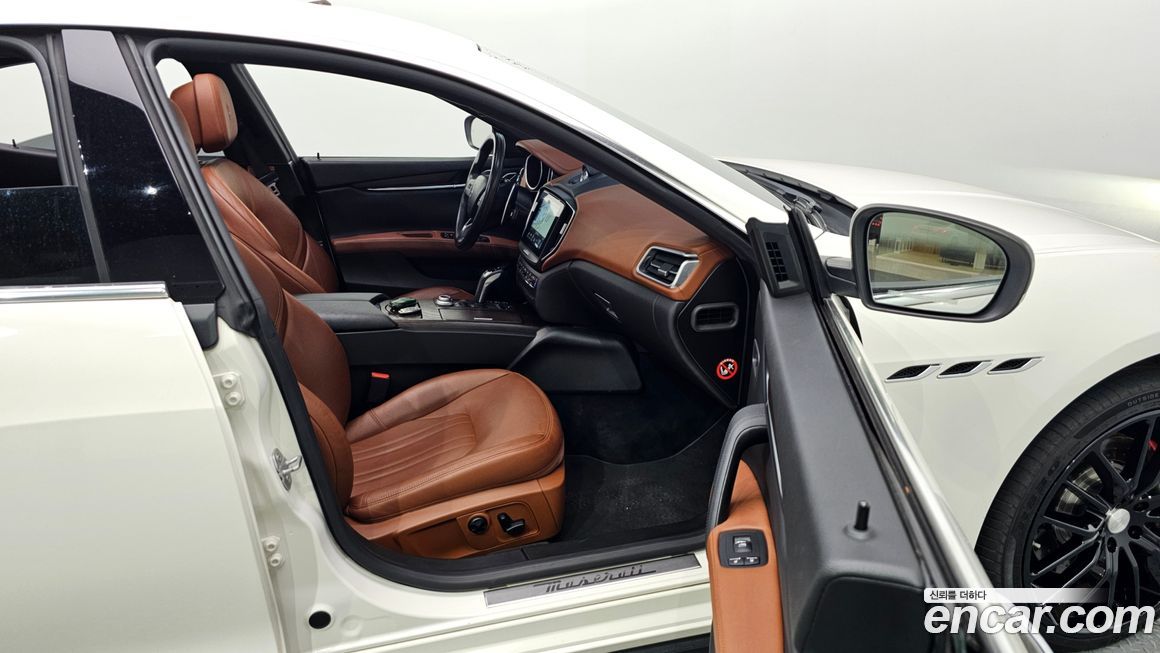 Maserati Ghibli 2019