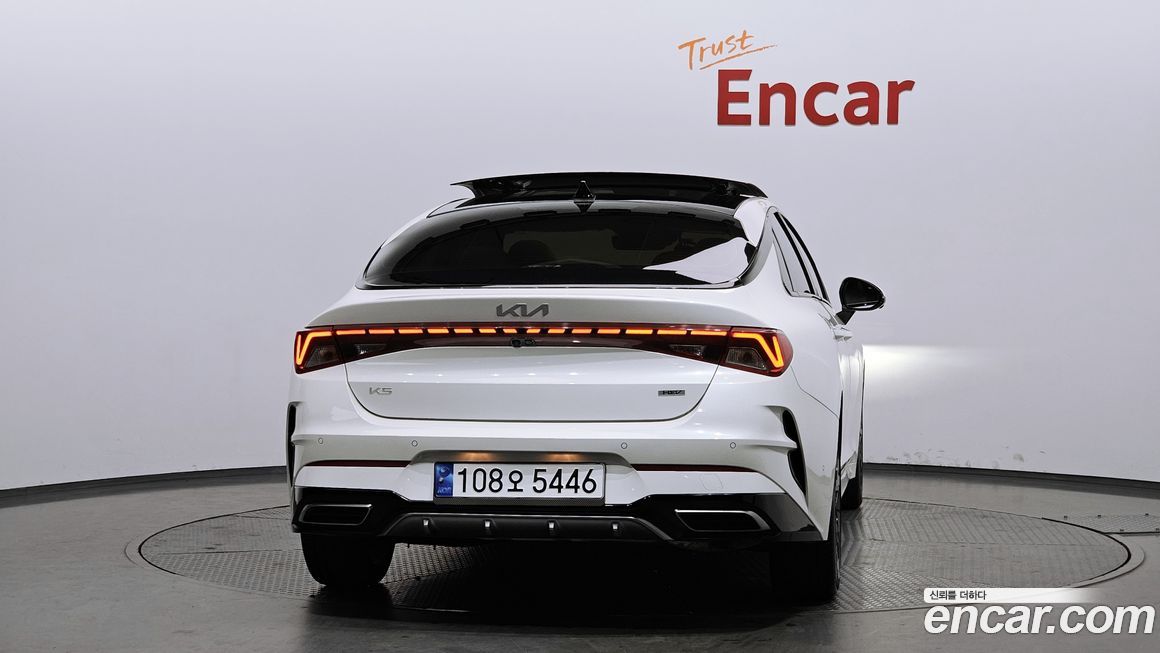 Kia K5 2023