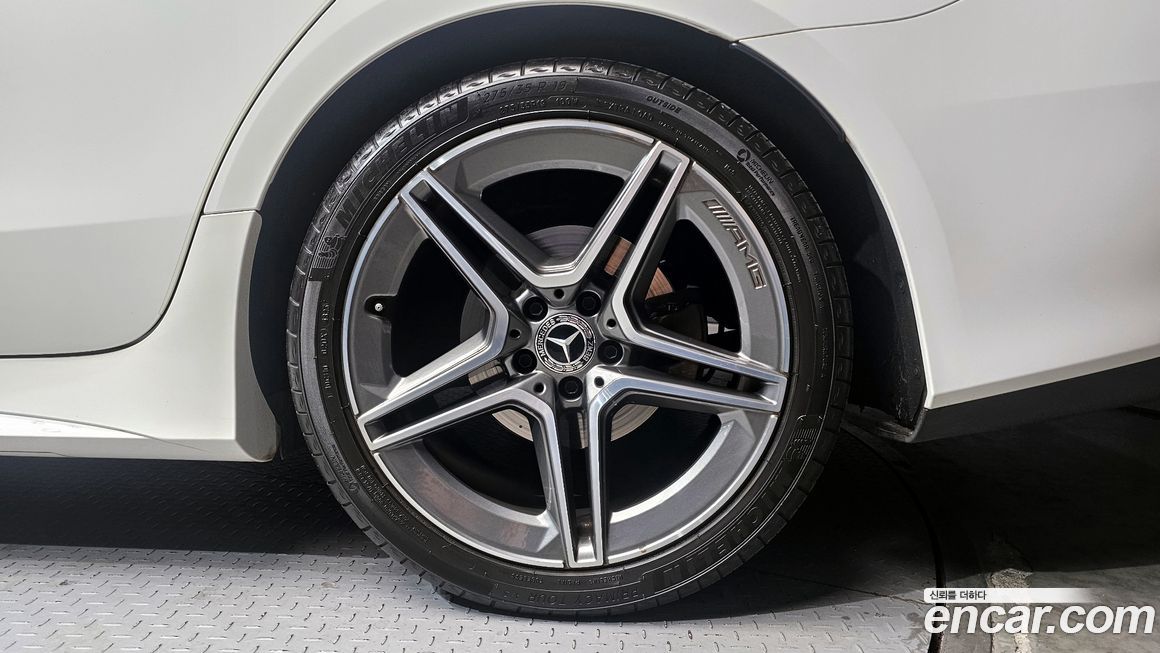 Mercedes-Benz CLS-Class 2019