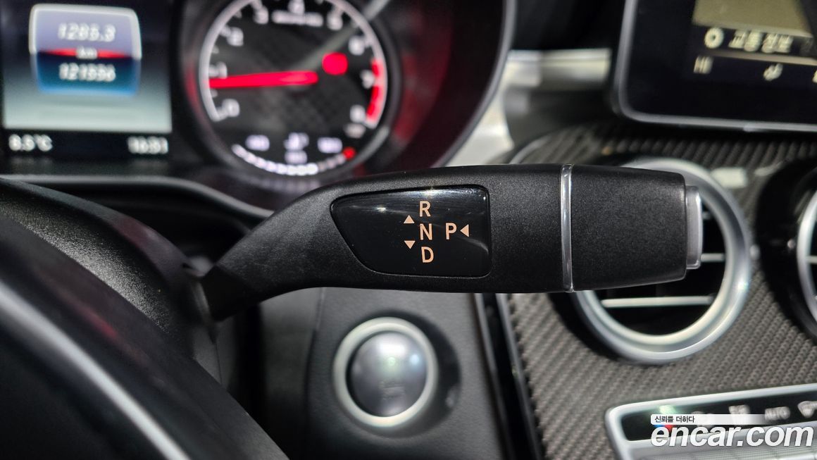 Mercedes-Benz GLC-Class 2019