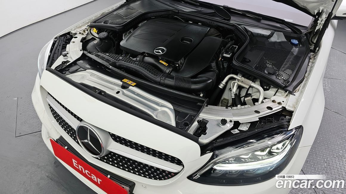 Mercedes-Benz C-Class 2021