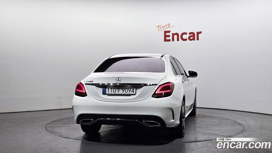 Mercedes-Benz C-Class 2021