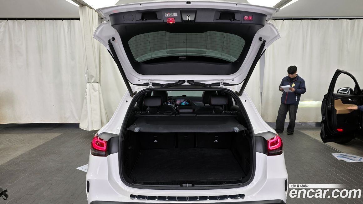 Mercedes-Benz EQA 2022