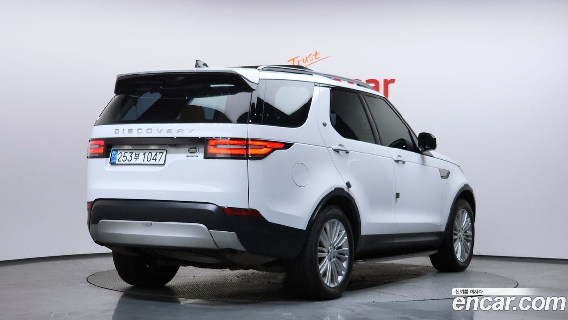 Land Rover Discovery 2018