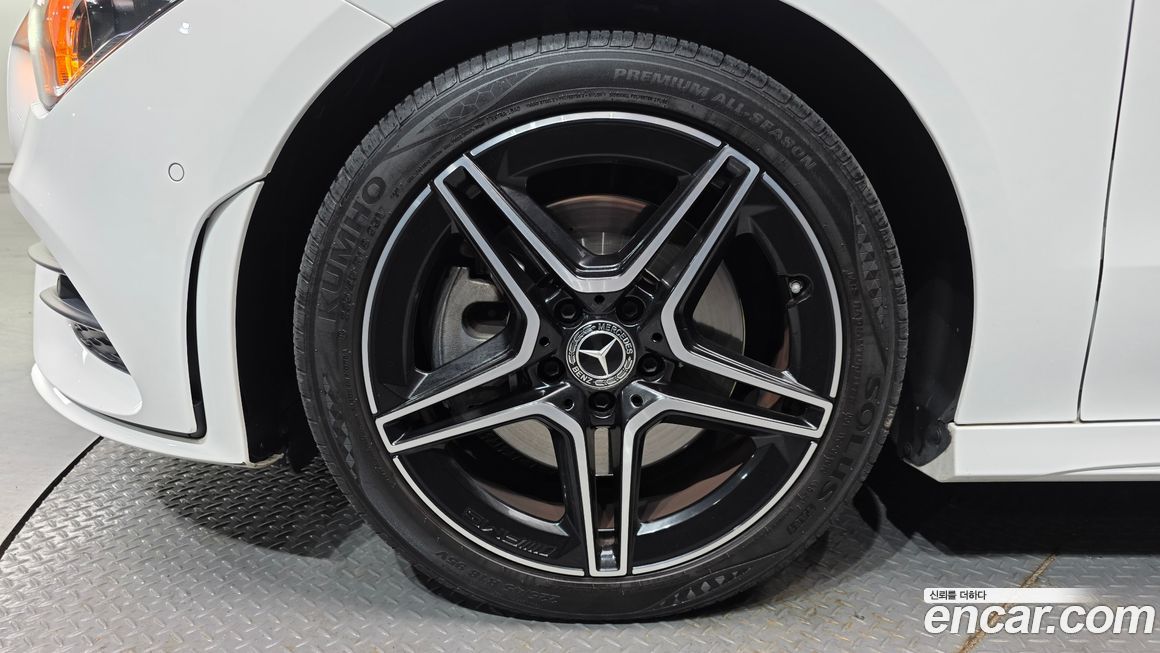 Mercedes-Benz CLA-Class 2023