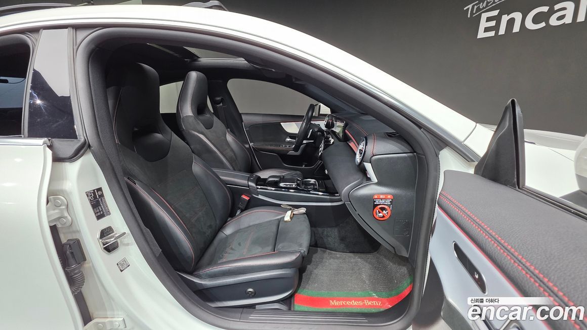 Mercedes-Benz CLA-Class 2023