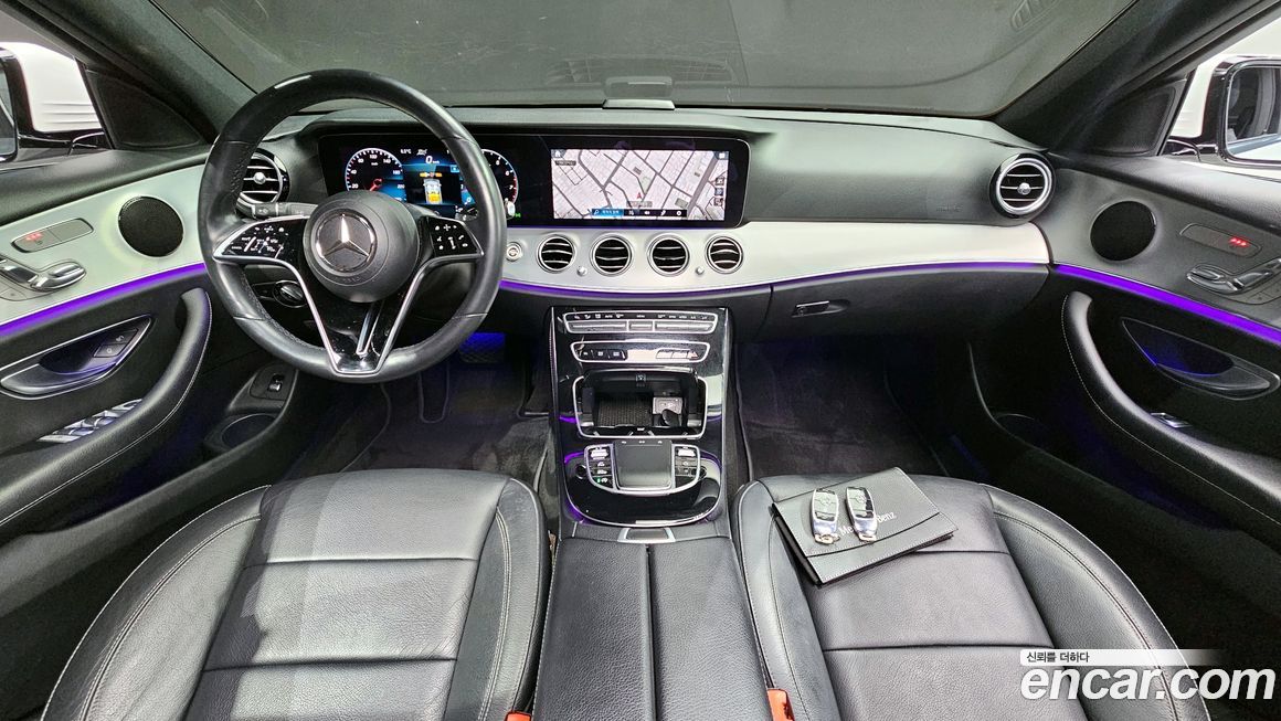 Mercedes-Benz E-Class 2021